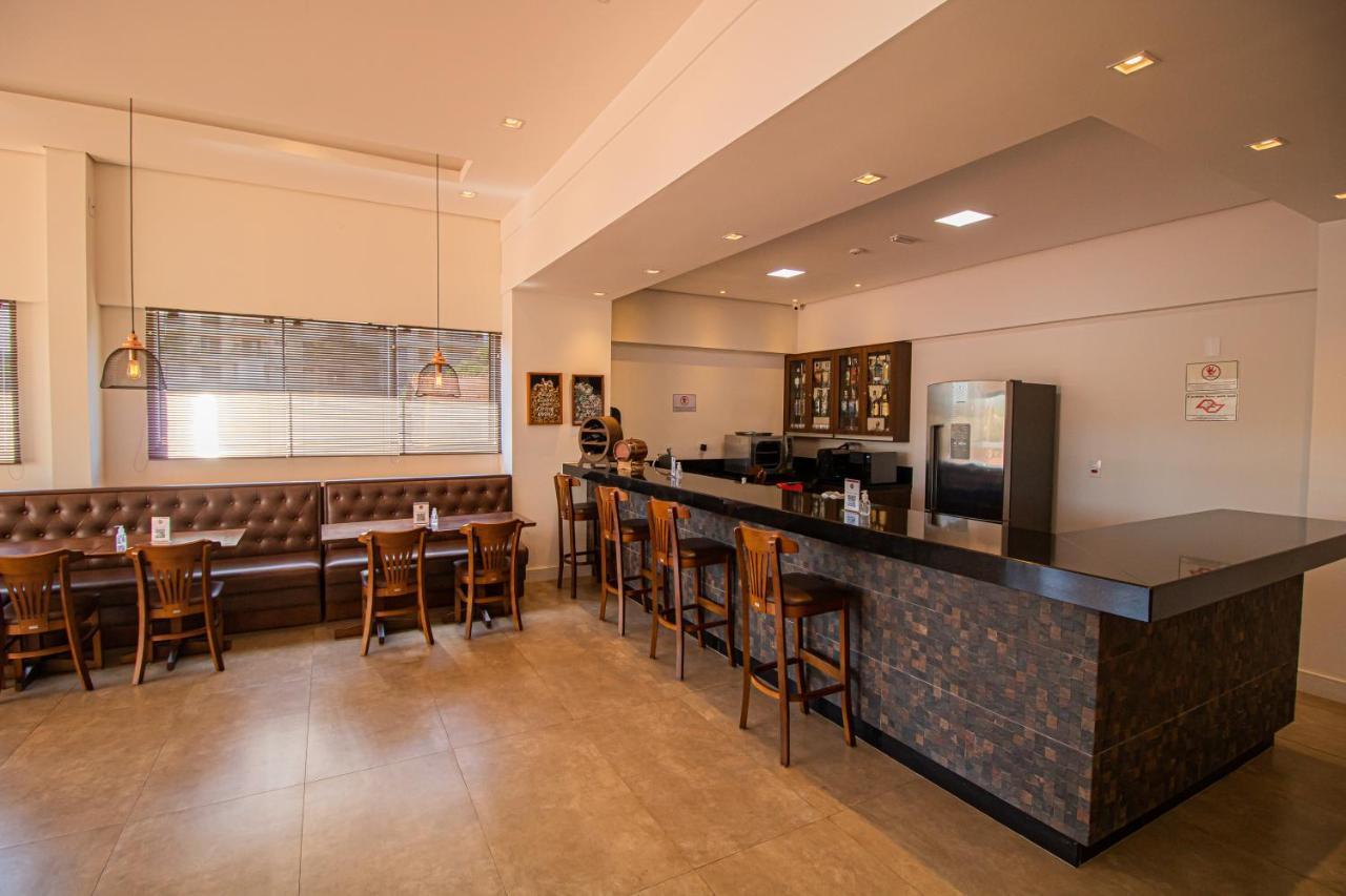Hotel Prado Amparo (Sao Paulo)